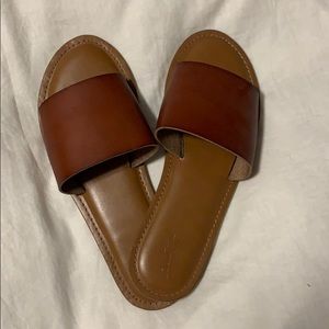 Universal Thread Sandals